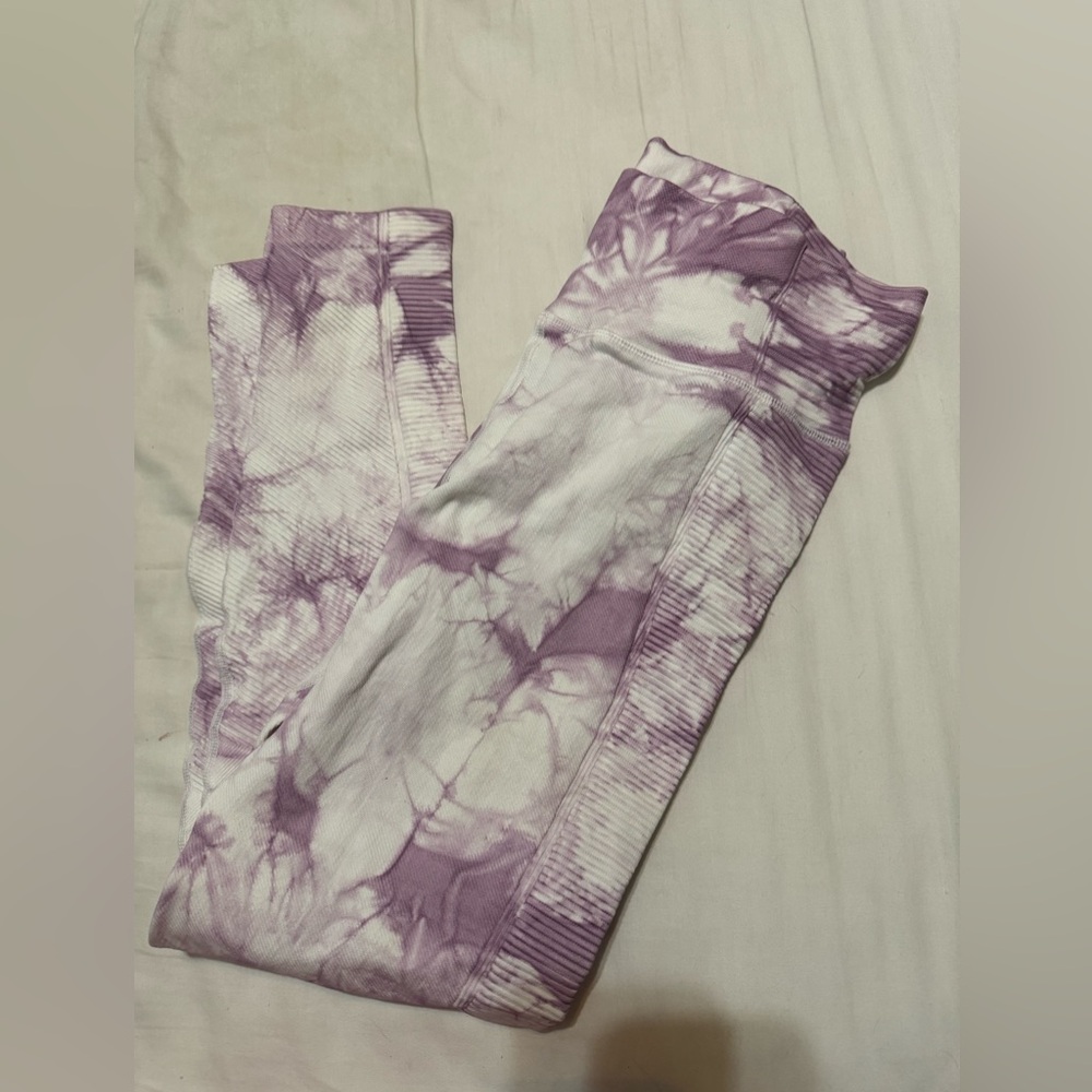 Offline by Aerie Pink and White Workout Leggings